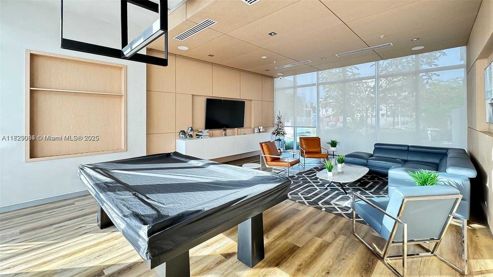 Small Image of 10555 NORTH WEST 64TH WAY, Doral Number 38