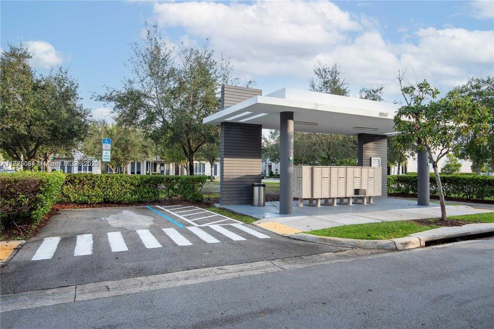 Small Image of 10555 NORTH WEST 64TH WAY, Doral Number 40