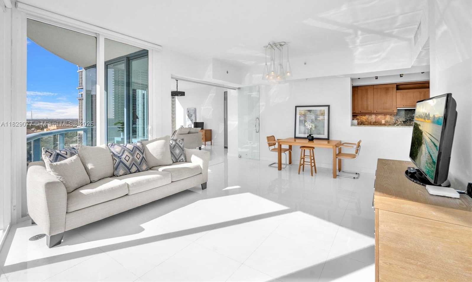 Small Image of 333 LAS OLAS WAY #1801, Fort Lauderdale Number 22