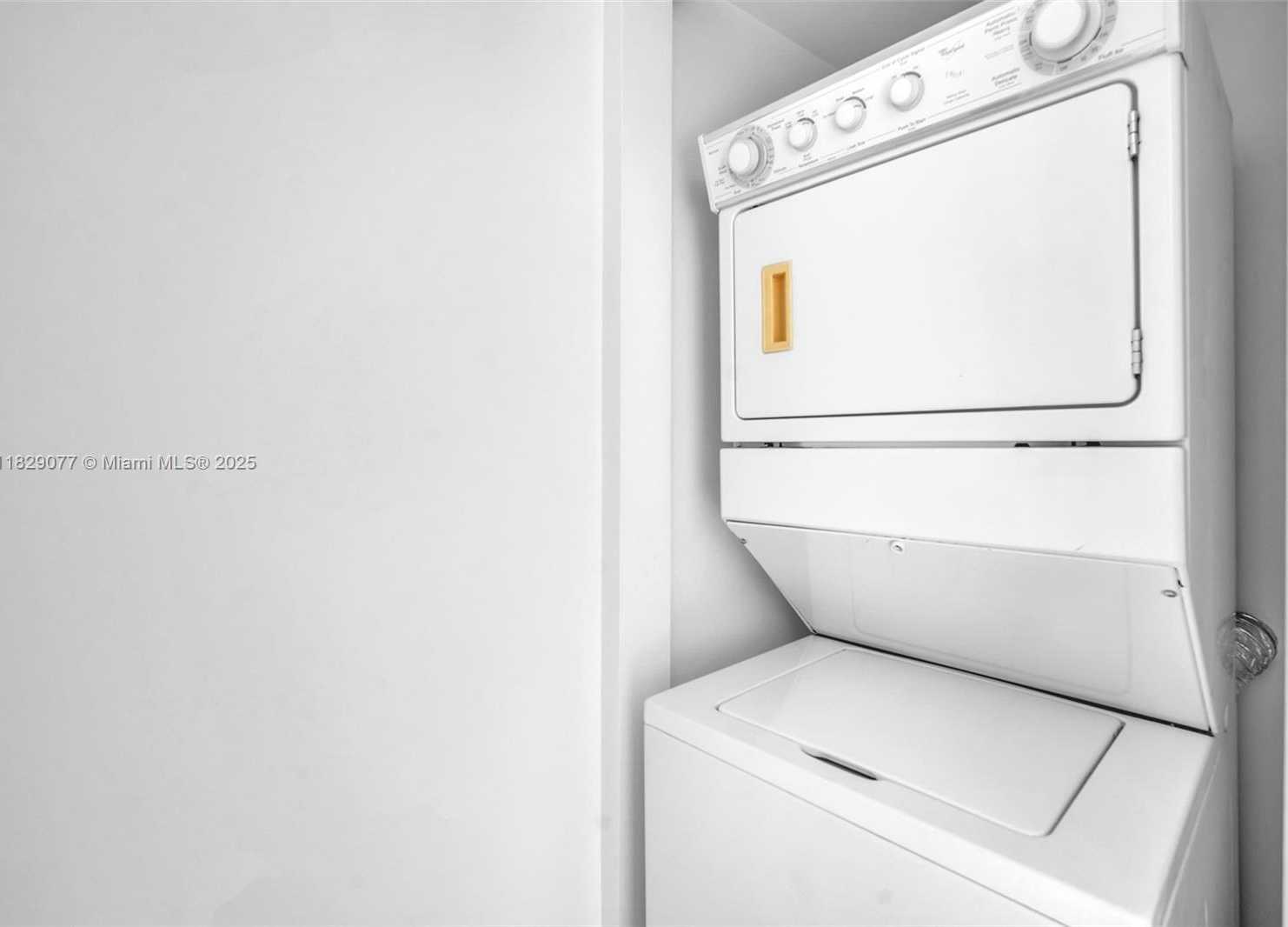 Small Image of 333 LAS OLAS WAY #1801, Fort Lauderdale Number 31