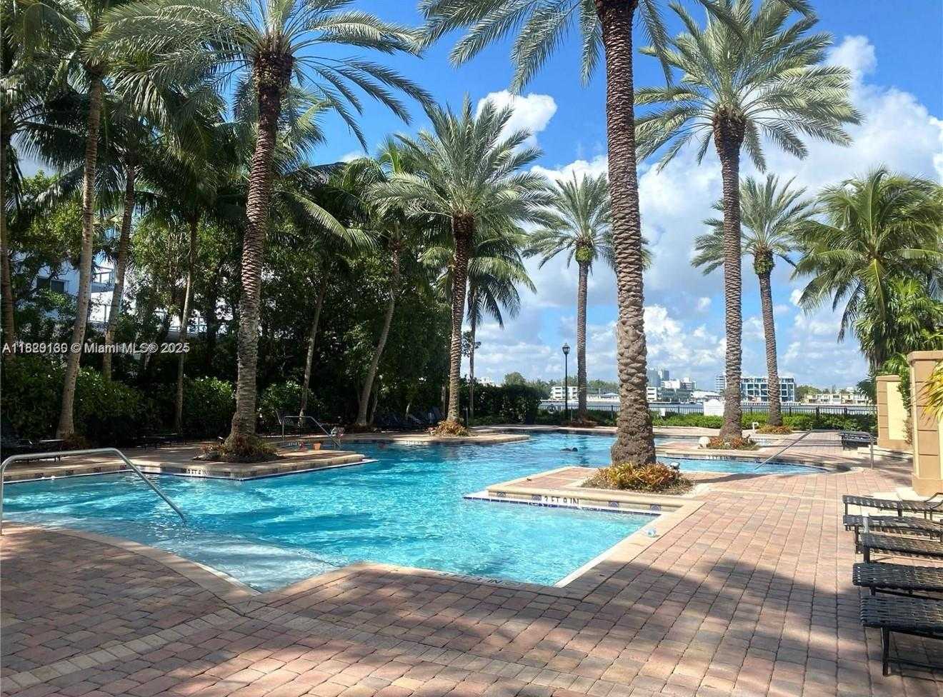 Small Image of 17100 NORTH BAY RD #1610, Sunny Isles Beach Number 2