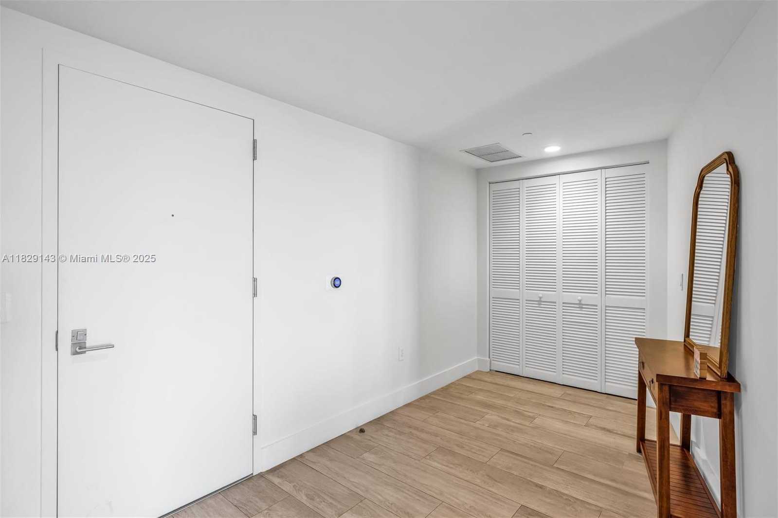 Small Image of 121 NORTH EAST 34TH ST #1514, Miami Number 13