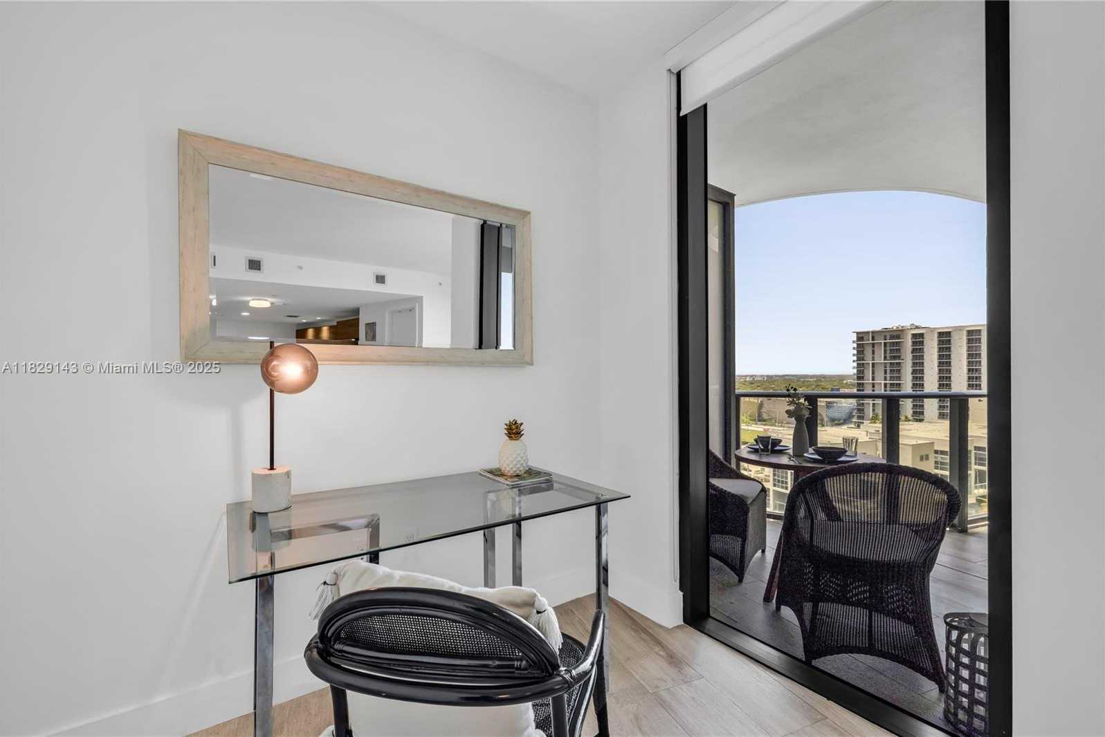 Small Image of 121 NORTH EAST 34TH ST #1514, Miami Number 17