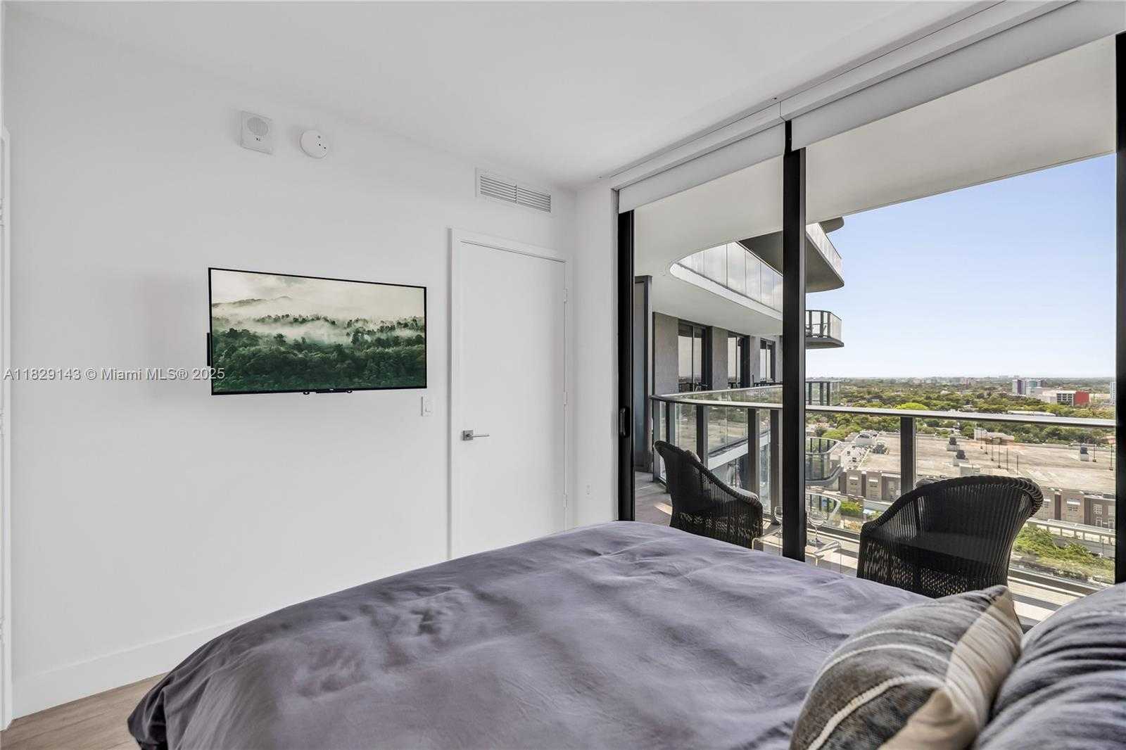 Small Image of 121 NORTH EAST 34TH ST #1514, Miami Number 19