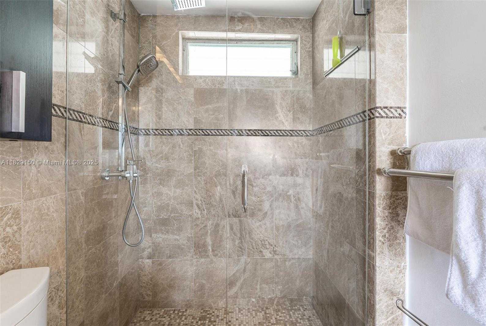 Small Image of 9101 EAST BAY HARBOR DR #705, Bay Harbor Islands Number 22
