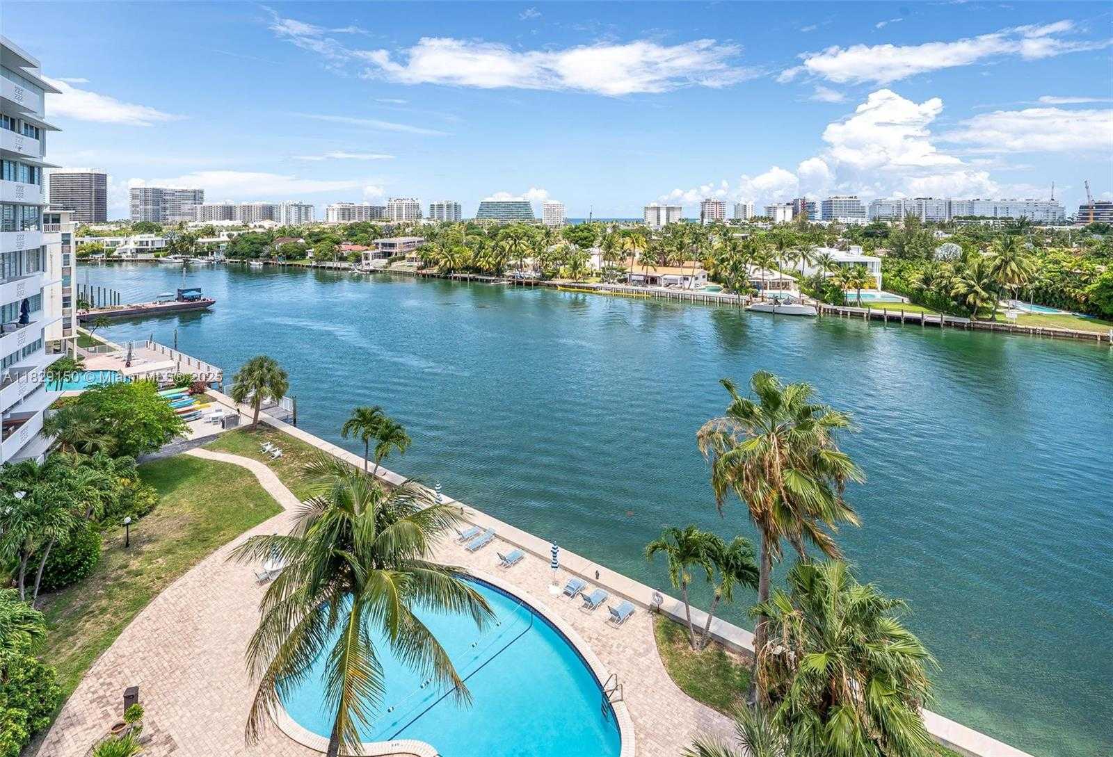 Small Image of 9101 EAST BAY HARBOR DR #705, Bay Harbor Islands Number 8