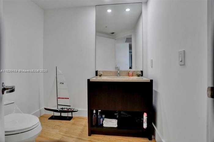 Small Image of 18201 COLLINS AVE #1202, Sunny Isles Beach Number 17