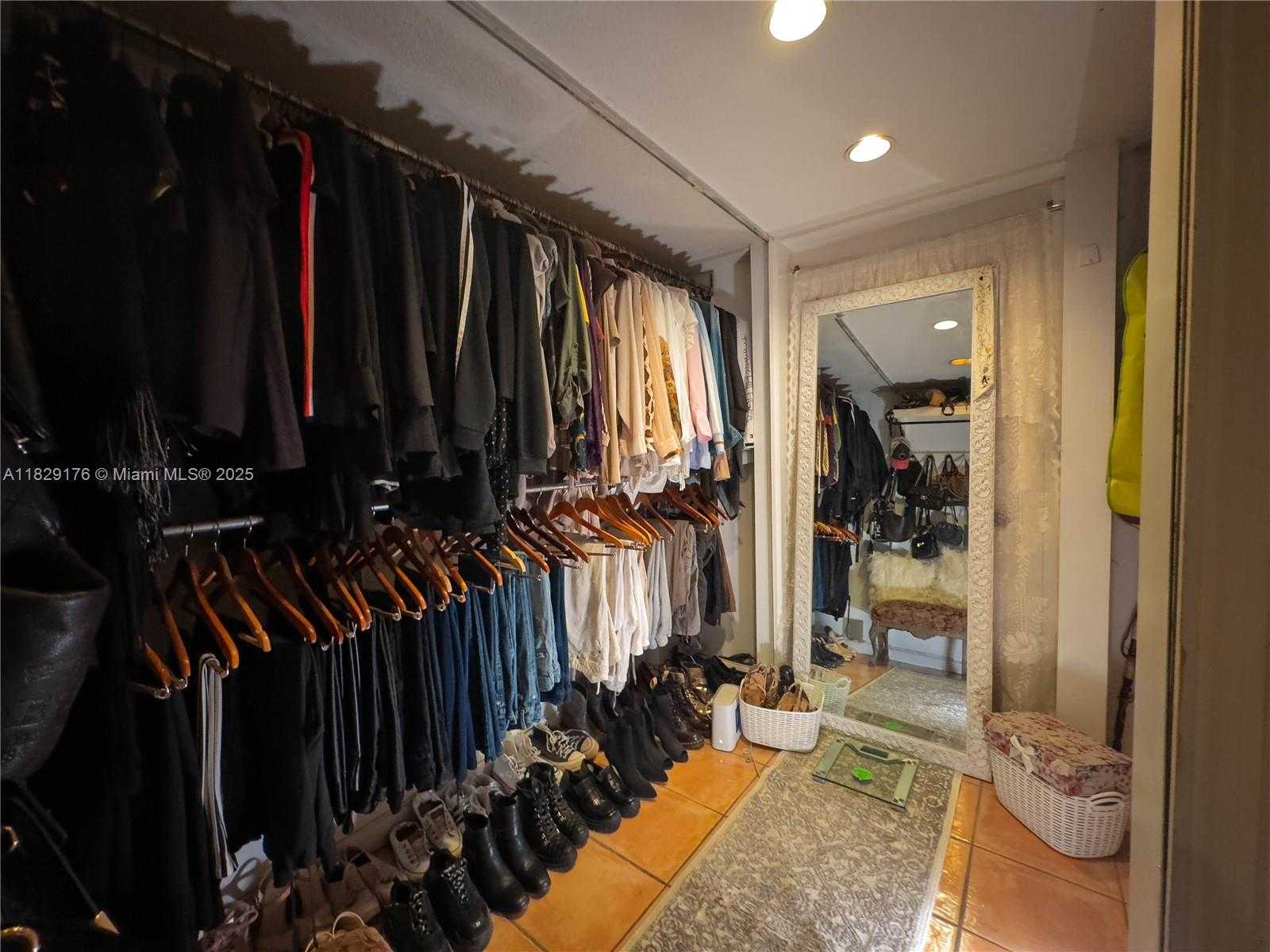 Small Image of 770 NORTH EAST 69TH ST #2E, Miami Number 19