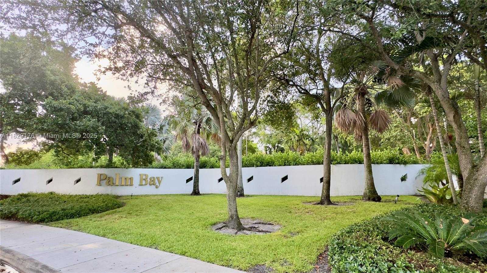 Small Image of 770 NORTH EAST 69TH ST #2E, Miami Number 27