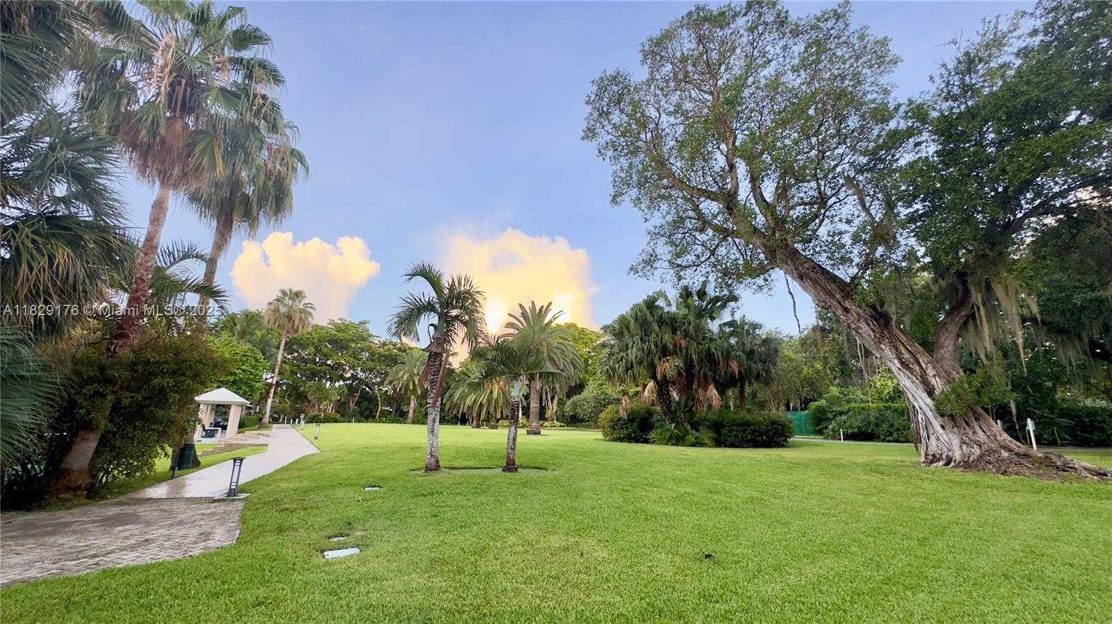 Small Image of 770 NORTH EAST 69TH ST #2E, Miami Number 34