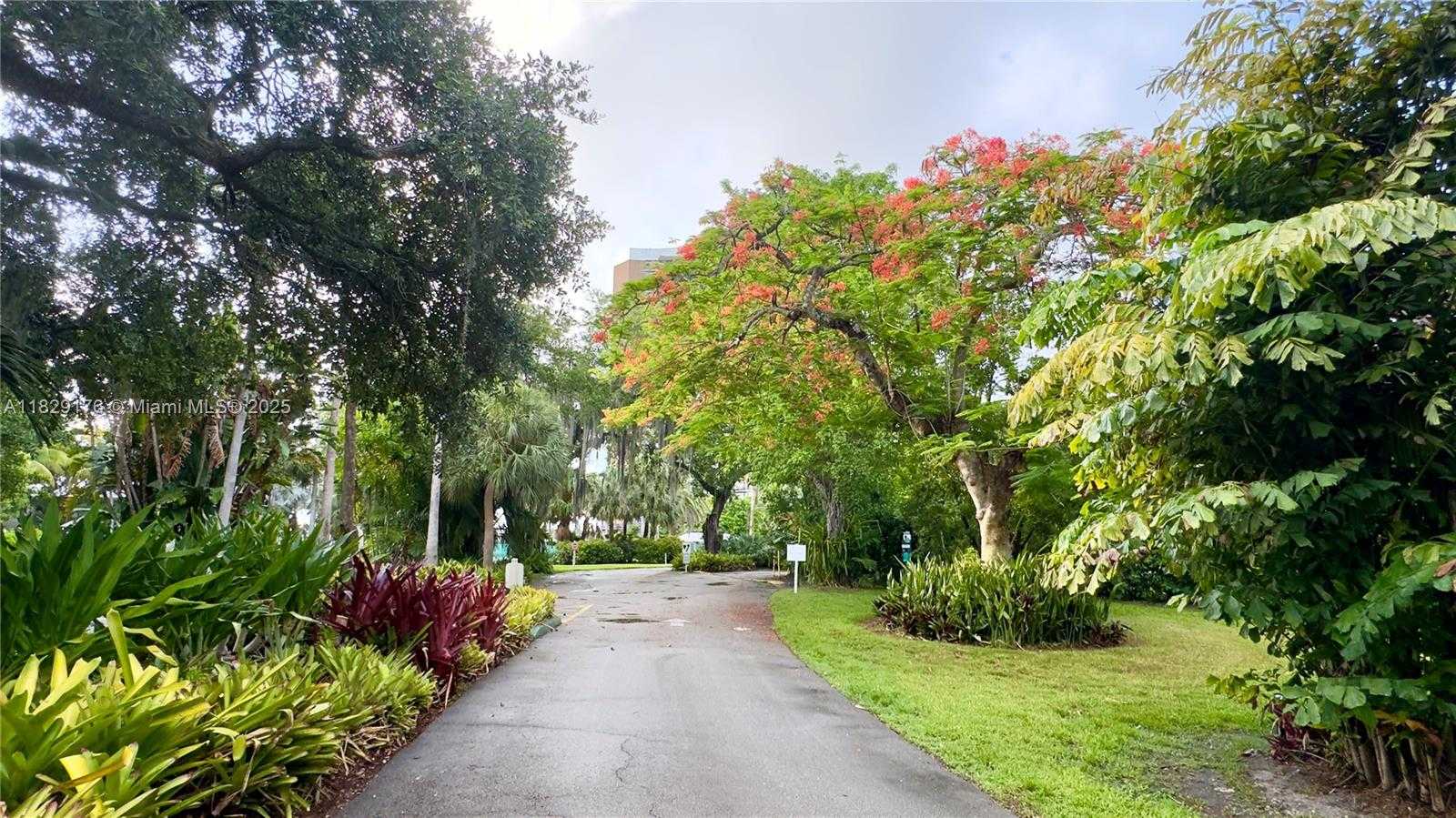 Small Image of 770 NORTH EAST 69TH ST #2E, Miami Number 6