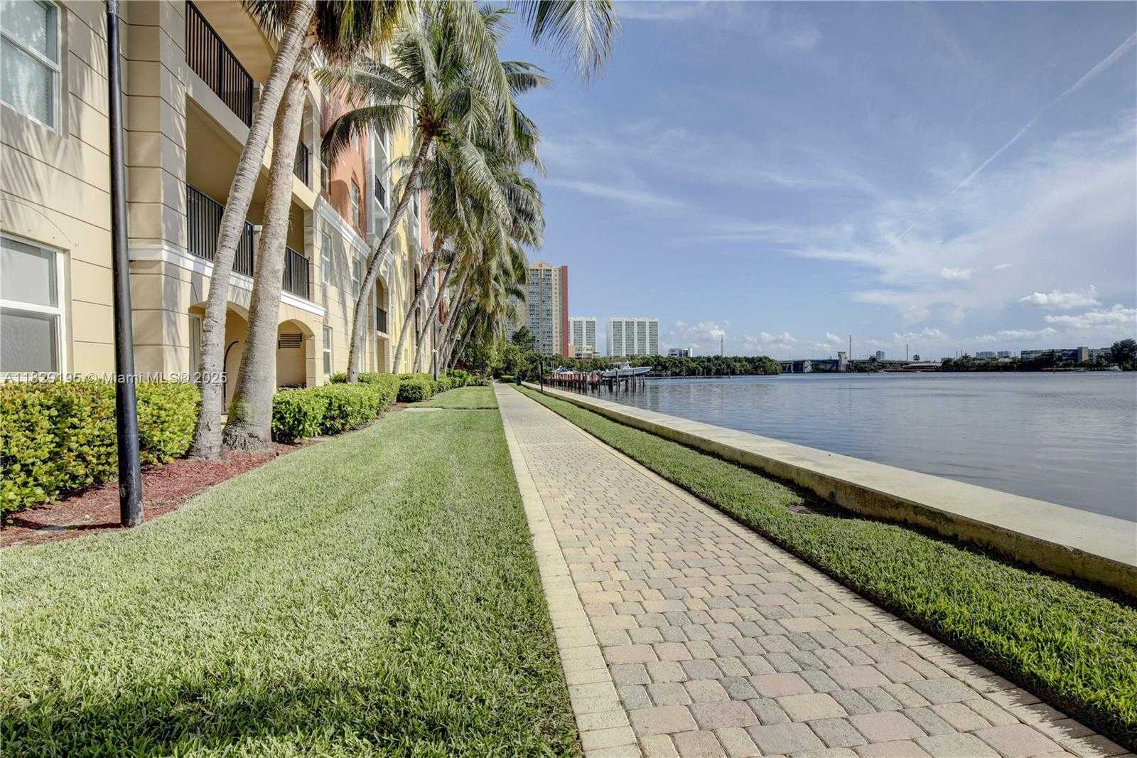 Small Image of 17150 NORTH BAY RD #2707, Sunny Isles Beach Number 20