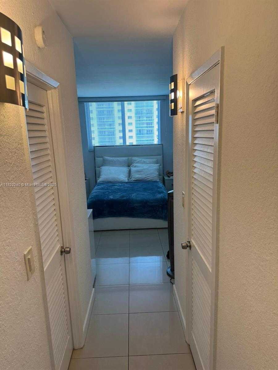 Small Image of 19380 COLLINS AVE #808, Sunny Isles Beach Number 11