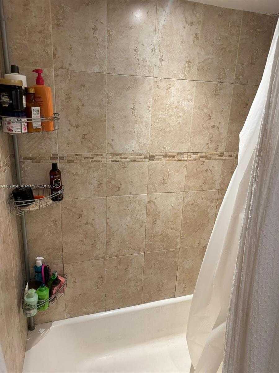 Small Image of 19380 COLLINS AVE #808, Sunny Isles Beach Number 25