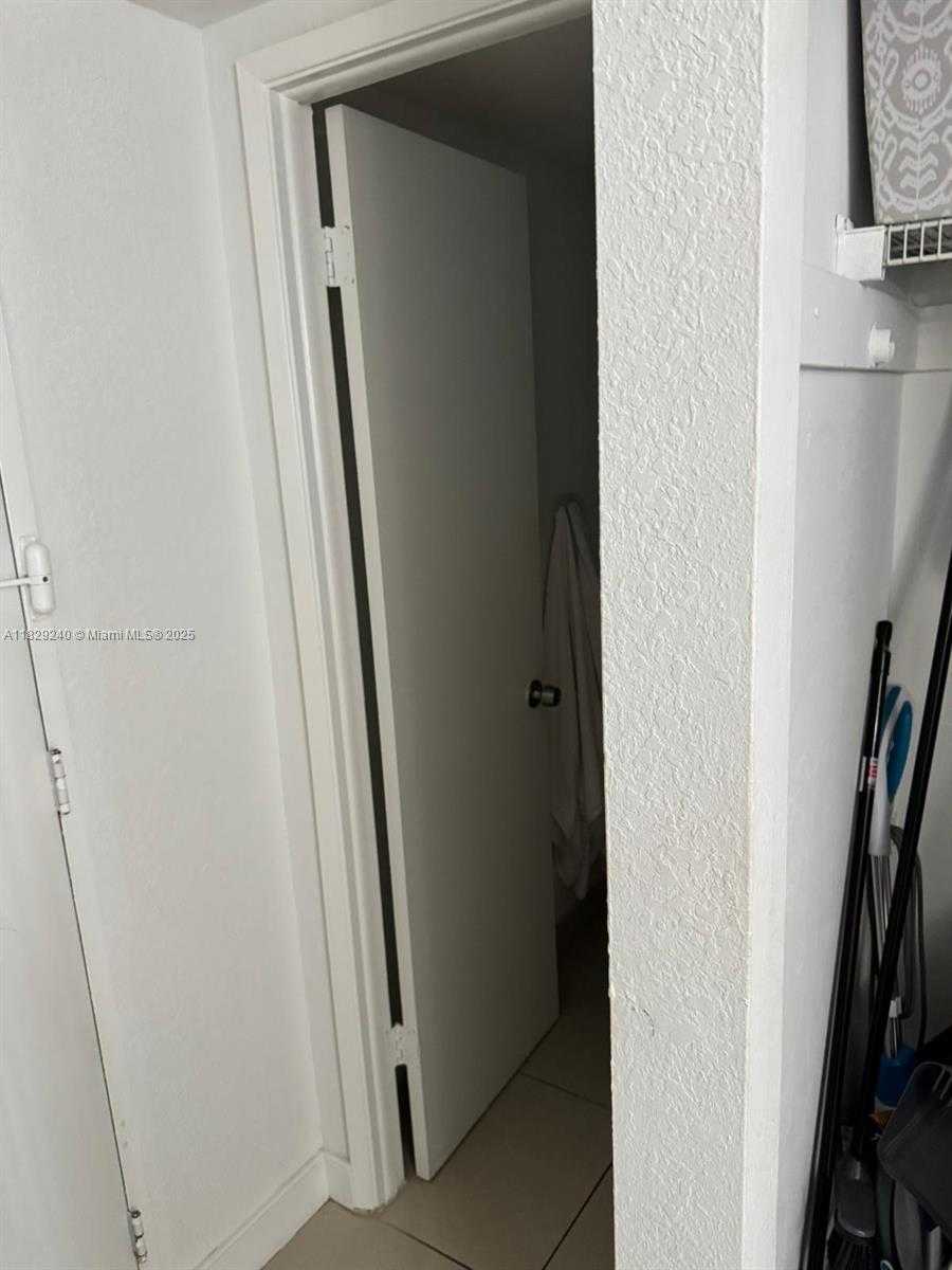 Small Image of 19380 COLLINS AVE #808, Sunny Isles Beach Number 31