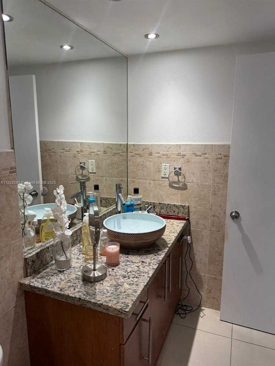 Small Image of 19380 COLLINS AVE #808, Sunny Isles Beach Number 39