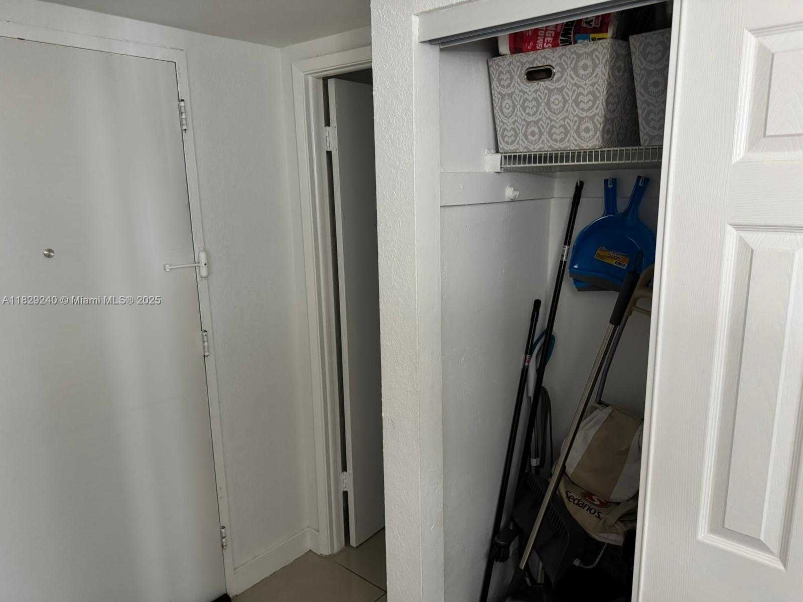 Small Image of 19380 COLLINS AVE #808, Sunny Isles Beach Number 5