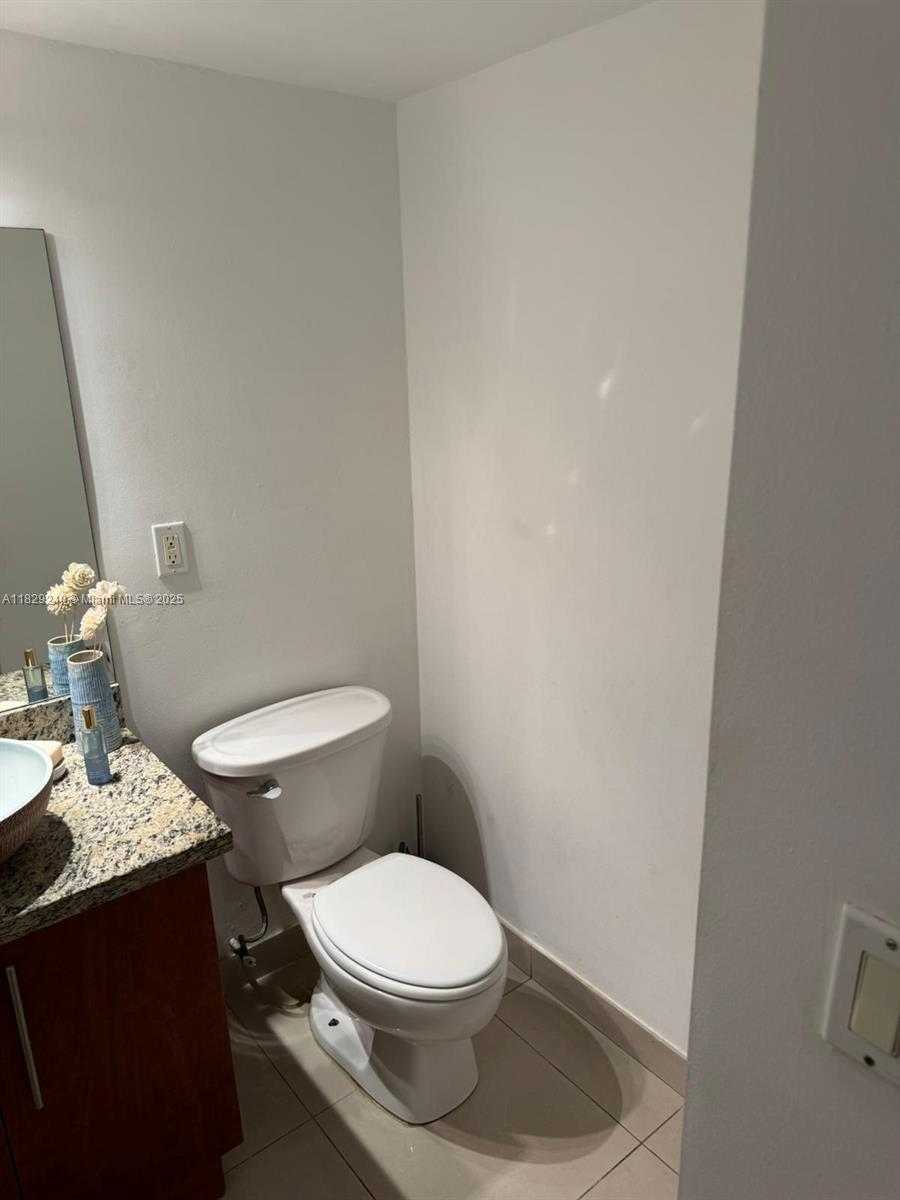 Small Image of 19380 COLLINS AVE #808, Sunny Isles Beach Number 9