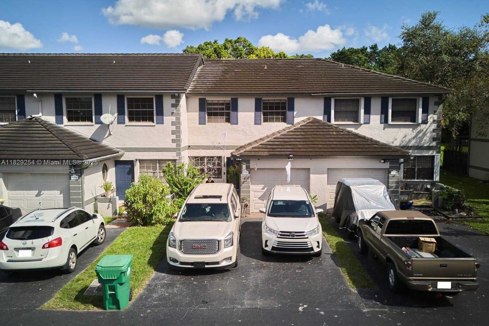 Small Image of 11137 SOUTH WEST 154TH CT #11137, Miami Number 18