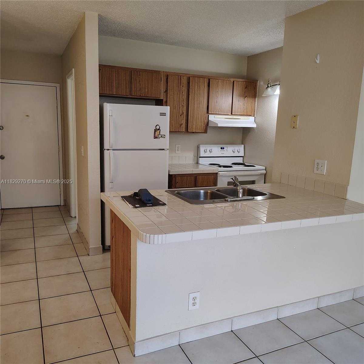Small Image of 2501 RIVERSIDE DR #202-A, Coral Springs Number 5