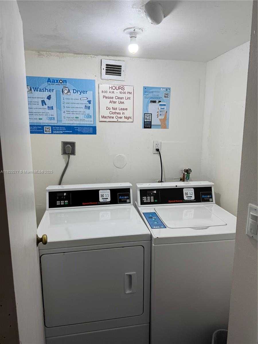 Small Image of 18011 BISCAYNE BLVD #805, Aventura Number 18