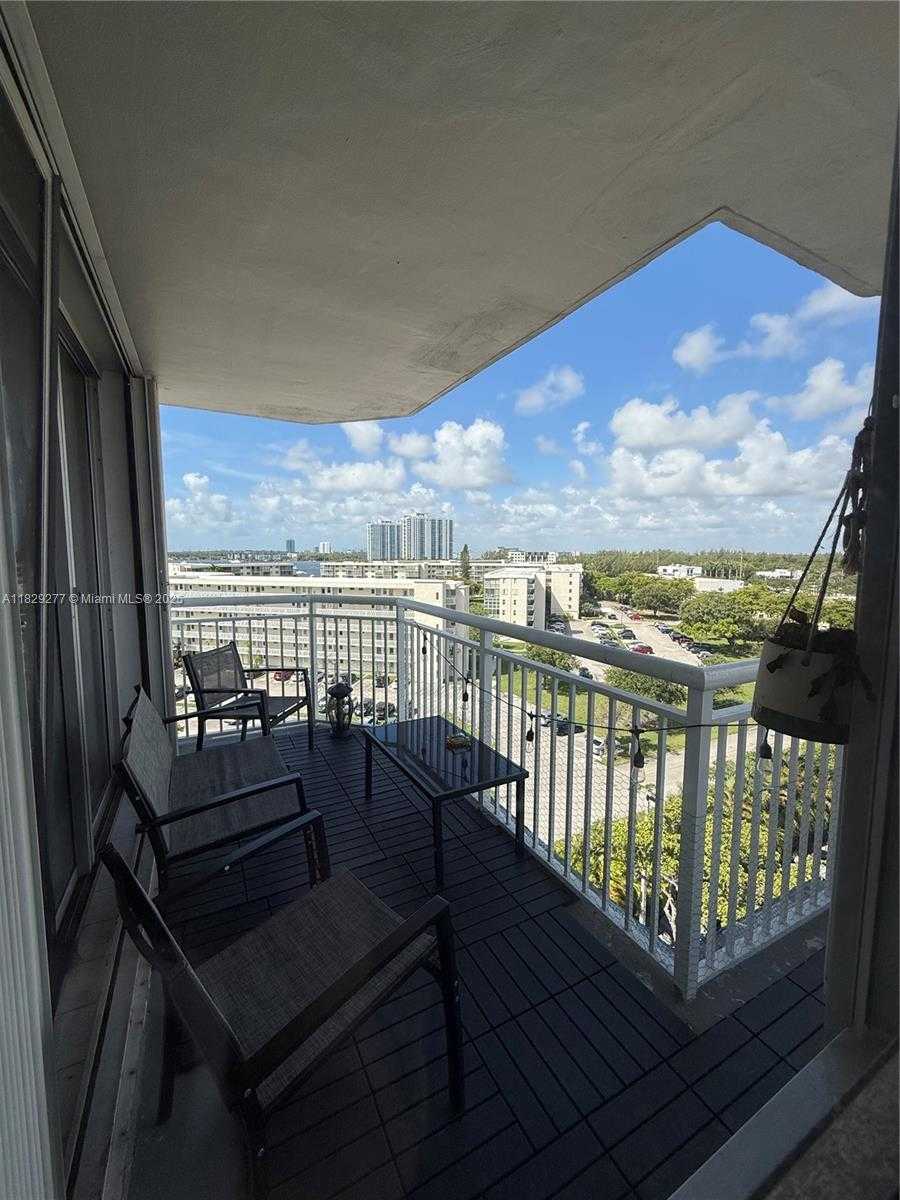 Small Image of 18011 BISCAYNE BLVD #805, Aventura Number 20