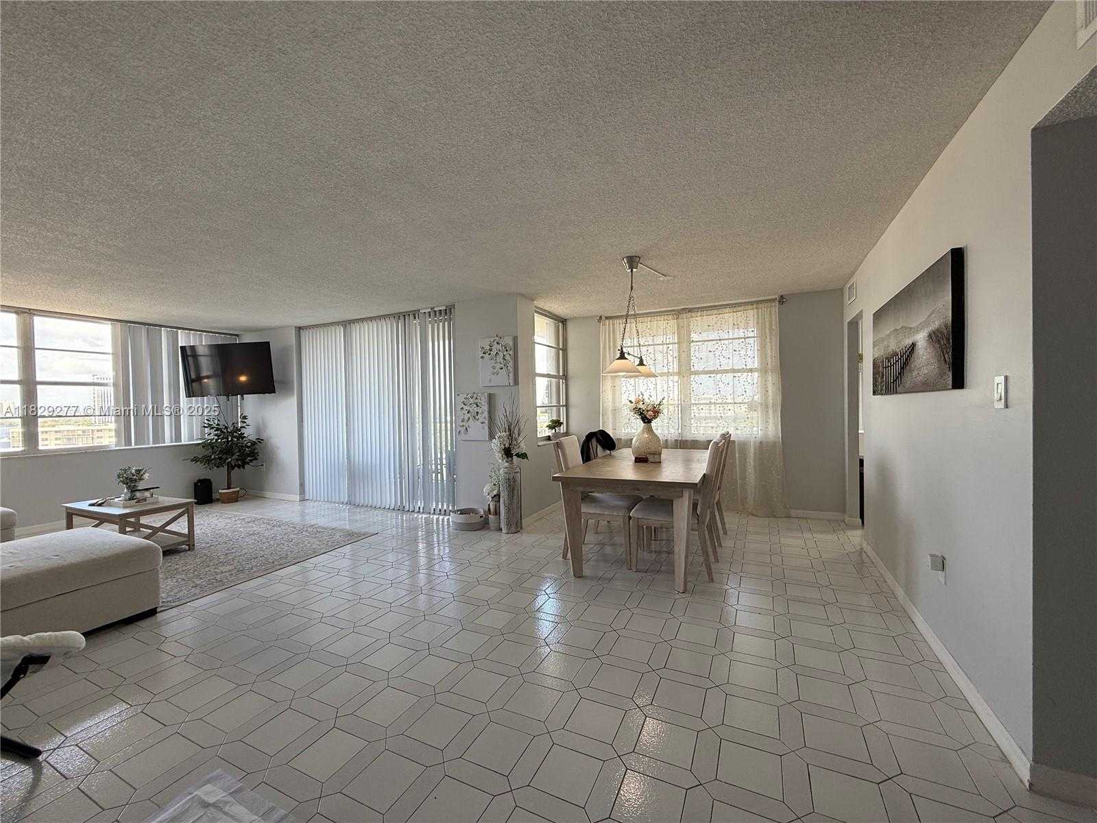 Small Image of 18011 BISCAYNE BLVD #805, Aventura Number 5