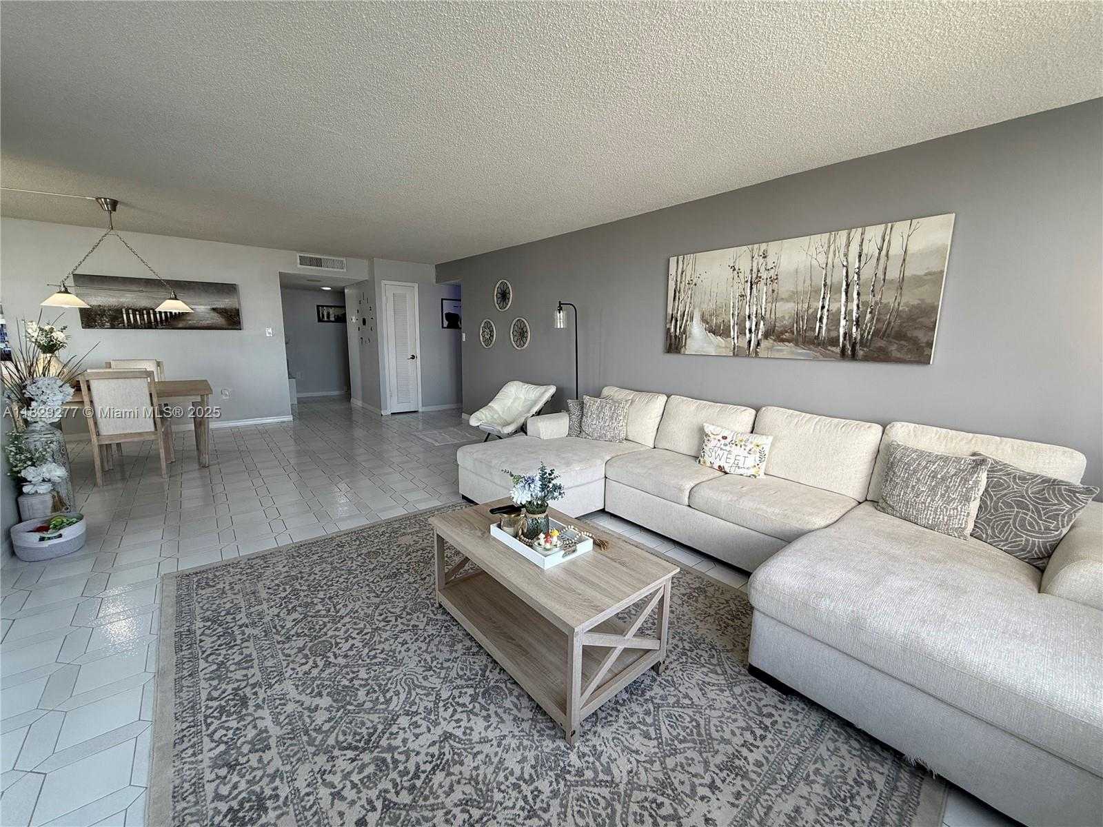 Small Image of 18011 BISCAYNE BLVD #805, Aventura Number 8