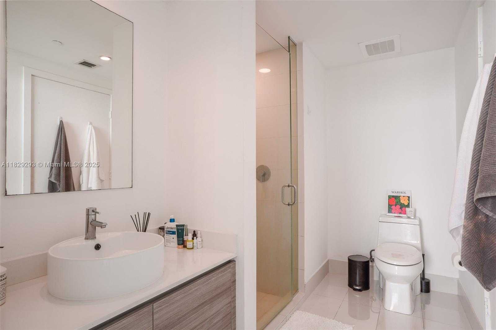 Small Image of 121 NORTH EAST 34TH ST #2711, Miami Number 14