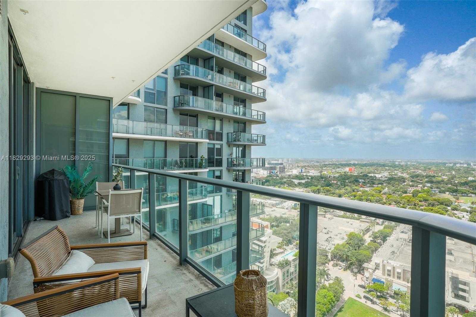 Small Image of 121 NORTH EAST 34TH ST #2711, Miami Number 2