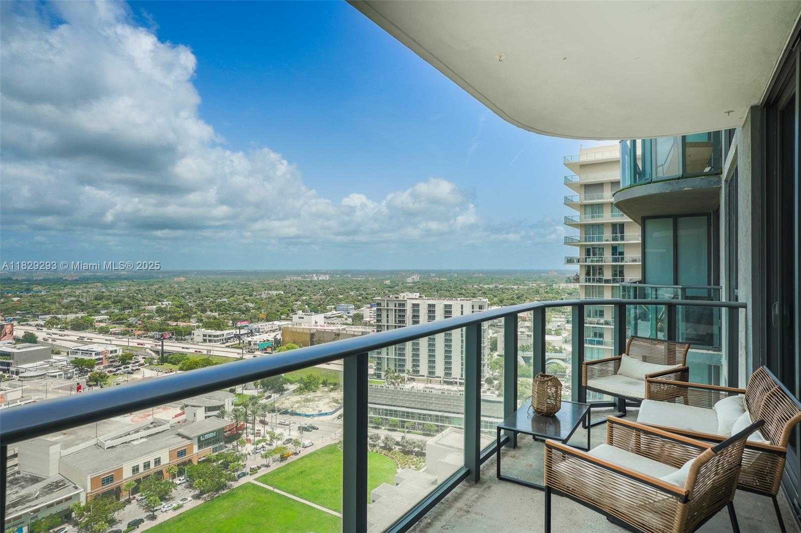 Small Image of 121 NORTH EAST 34TH ST #2711, Miami Number 3