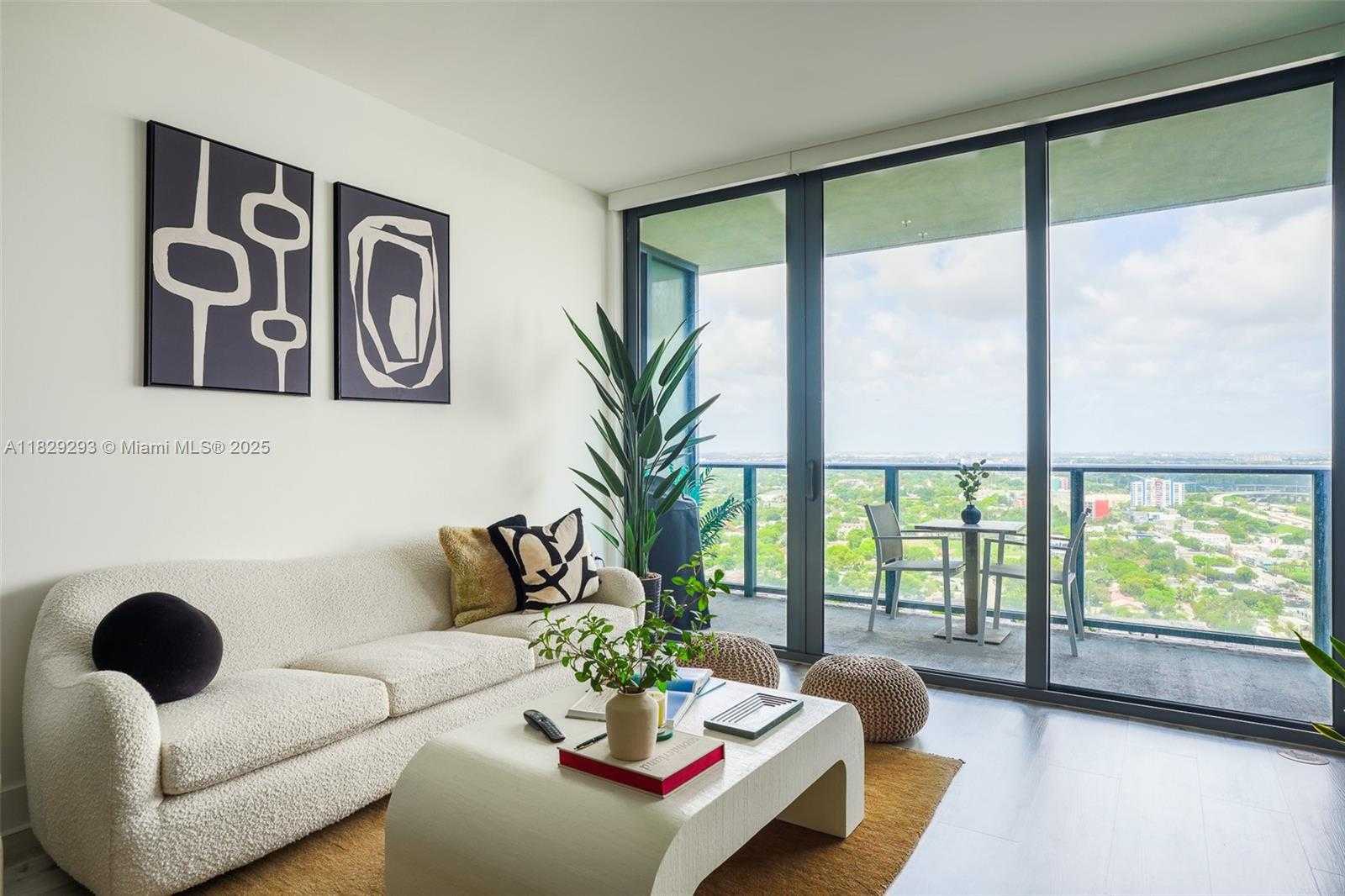 Small Image of 121 NORTH EAST 34TH ST #2711, Miami Number 8