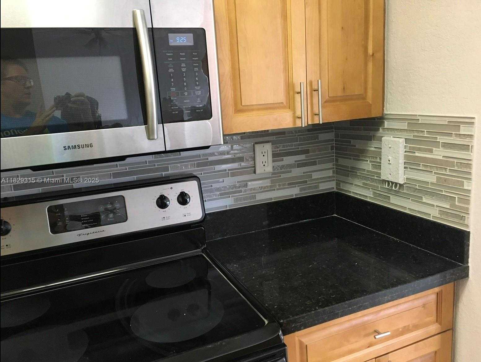 Small Image of 10670 SOUTH WEST 156TH PL #309, Miami Number 9