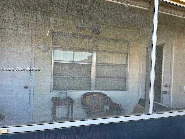 Small Image of Hollywood Number 6