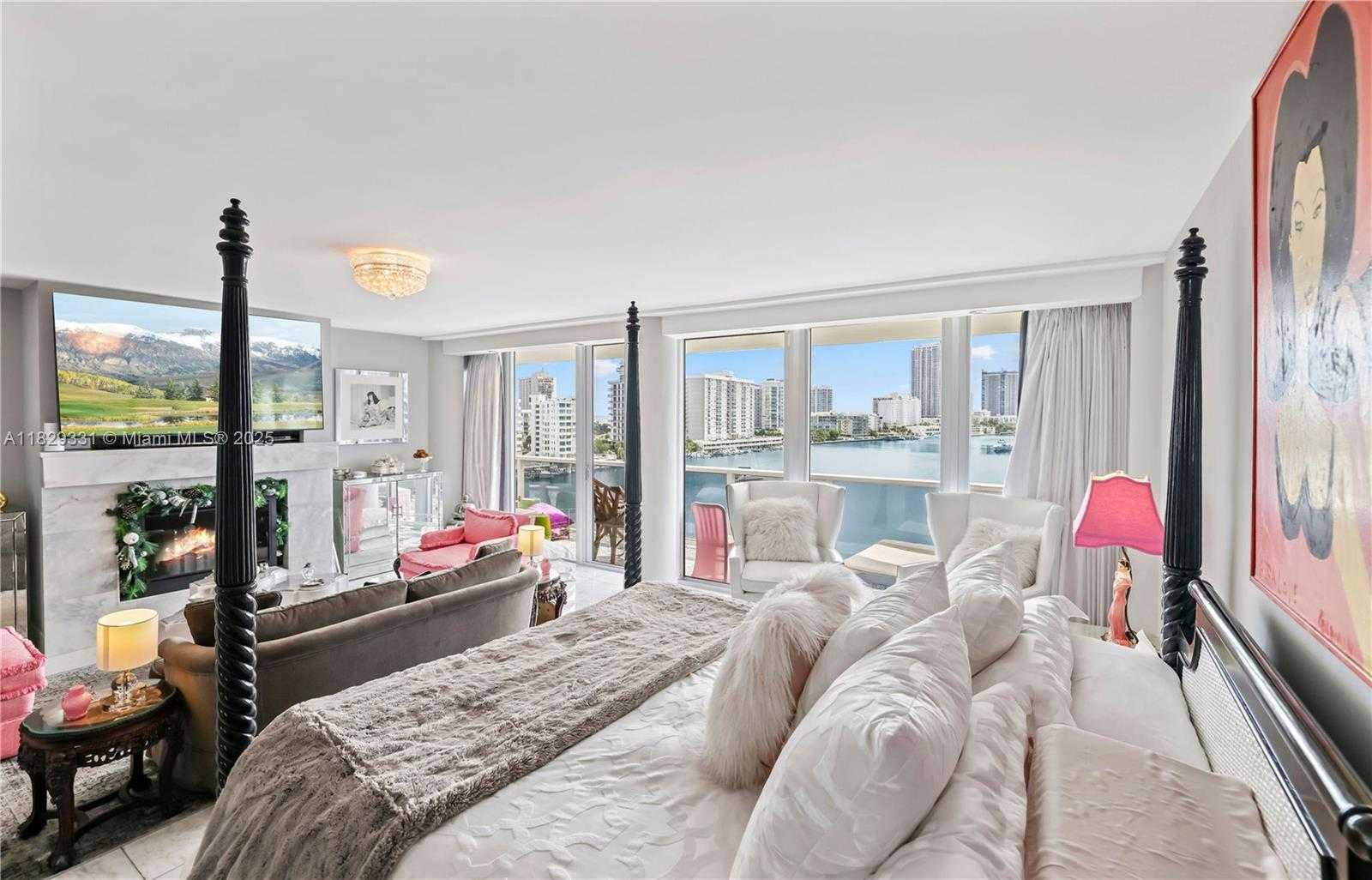 Small Image of 900 BAY DR #702/704, Miami Beach Number 15