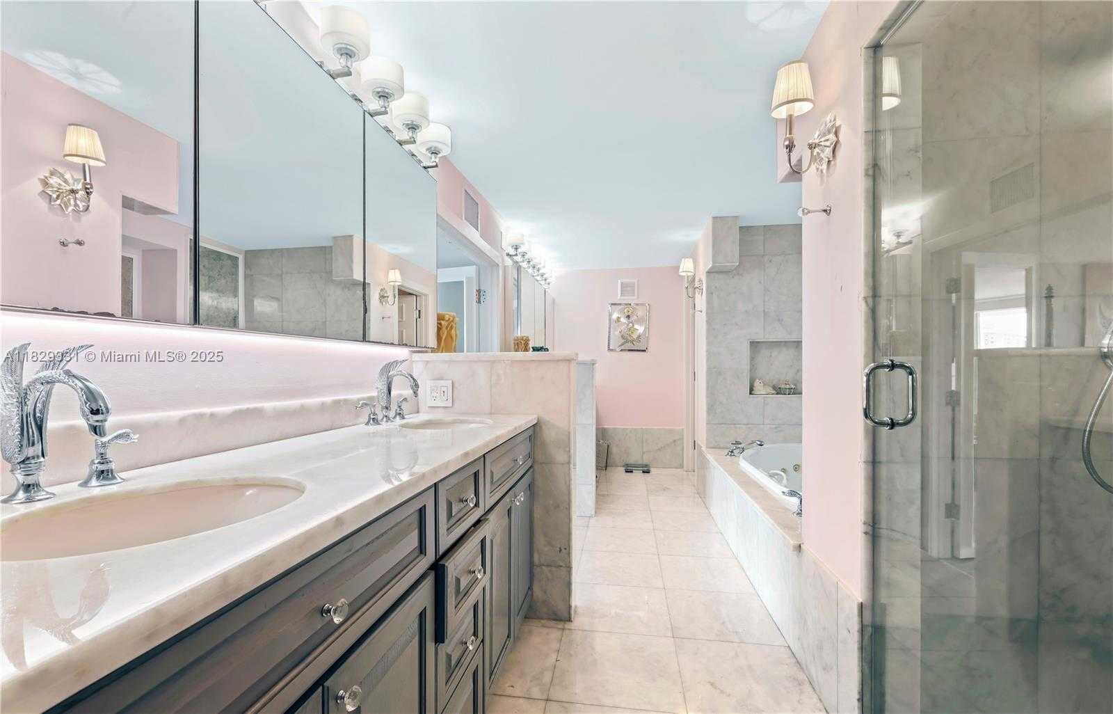 Small Image of 900 BAY DR #702/704, Miami Beach Number 21