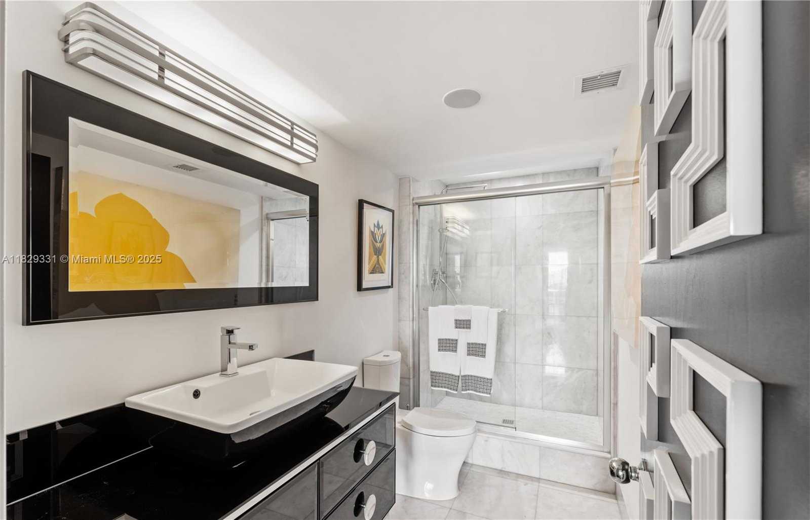 Small Image of 900 BAY DR #702/704, Miami Beach Number 27