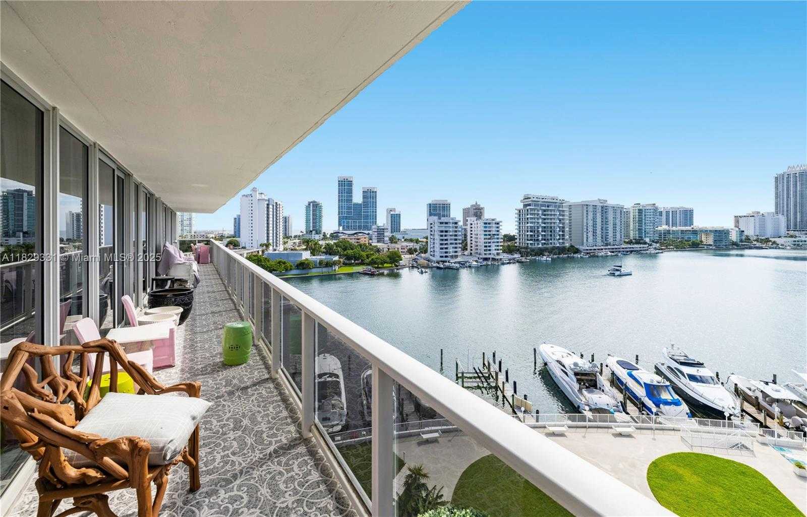 Small Image of 900 BAY DR #702/704, Miami Beach Number 34