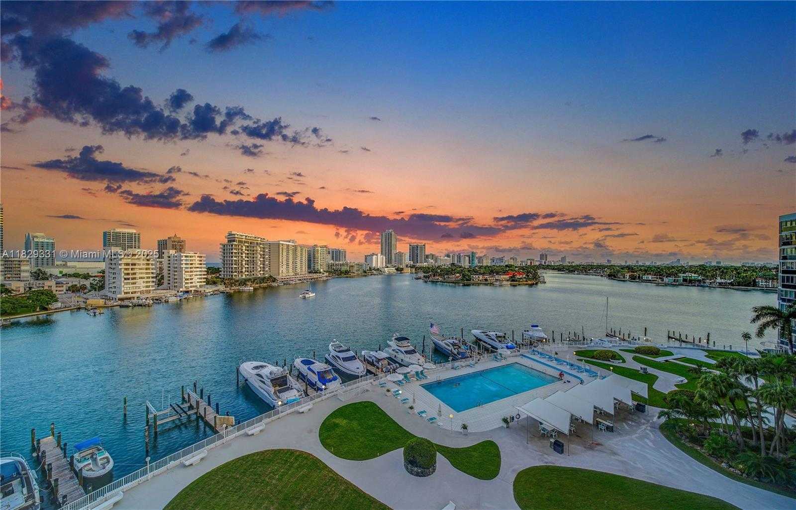 Small Image of 900 BAY DR #702/704, Miami Beach Number 40