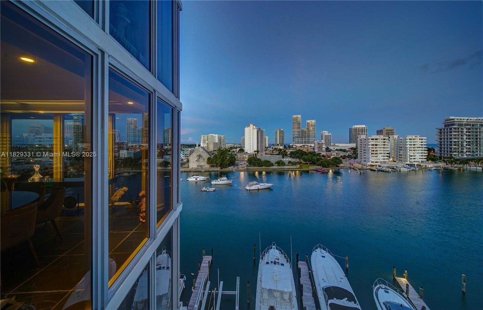 Small Image of 900 BAY DR #702/704, Miami Beach Number 41