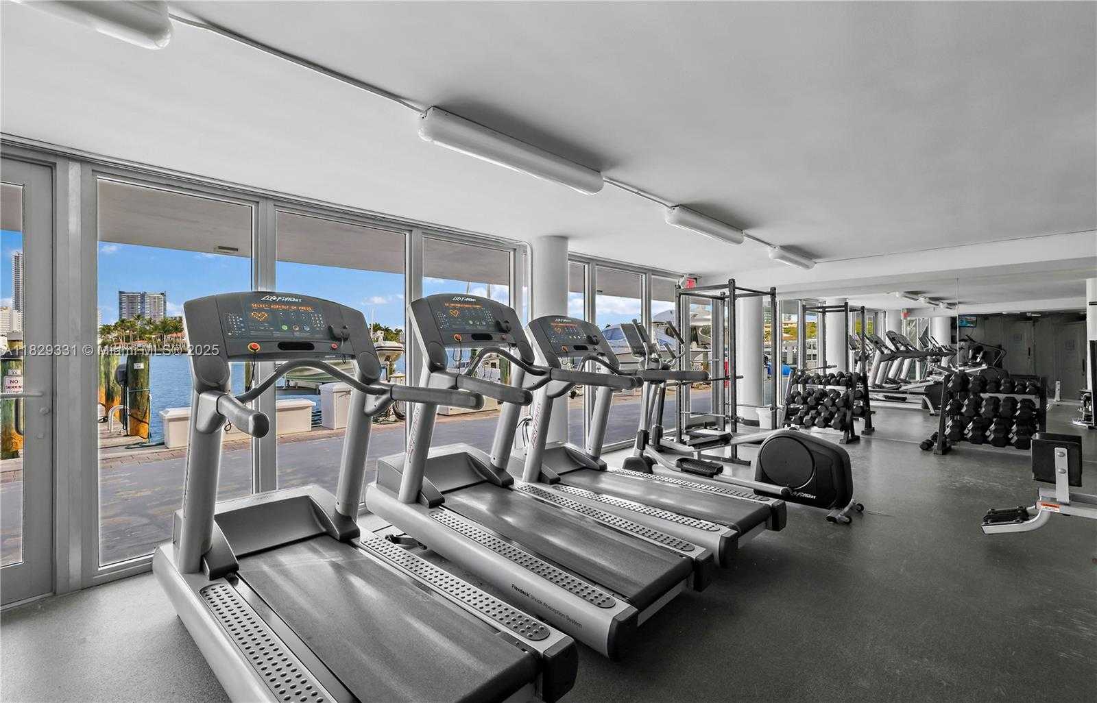 Small Image of 900 BAY DR #702/704, Miami Beach Number 46