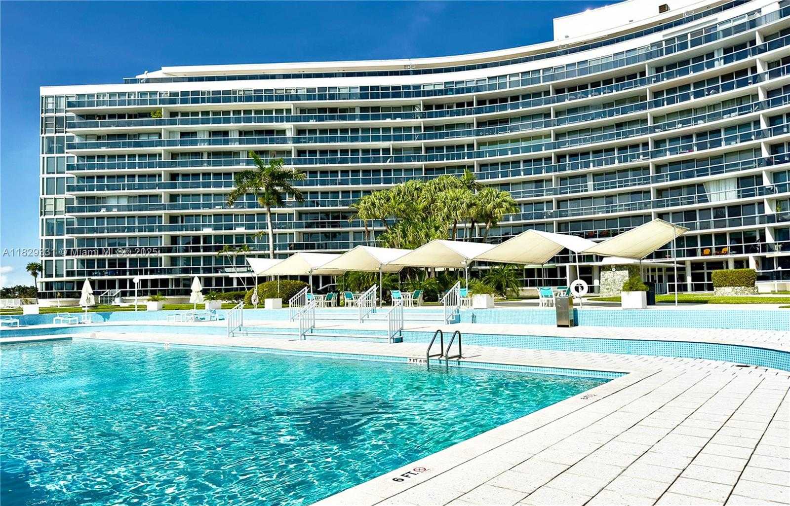 Small Image of 900 BAY DR #702/704, Miami Beach Number 51