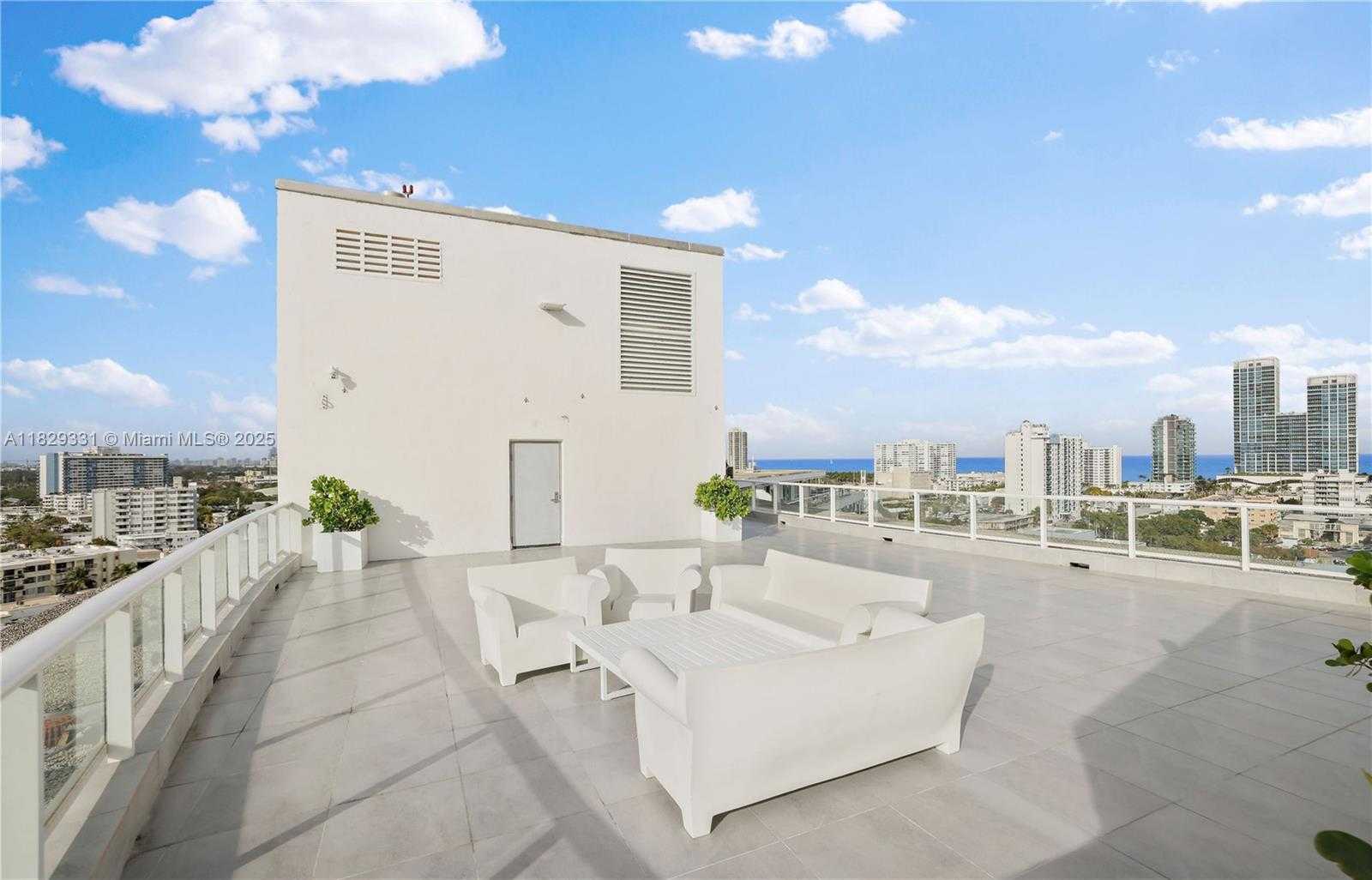 Small Image of 900 BAY DR #702/704, Miami Beach Number 54