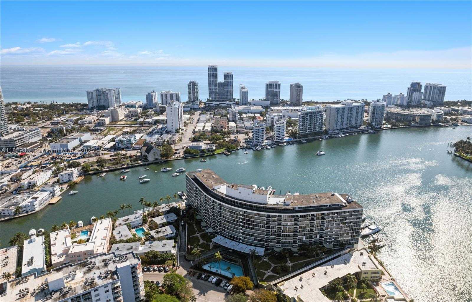 Small Image of 900 BAY DR #702/704, Miami Beach Number 61