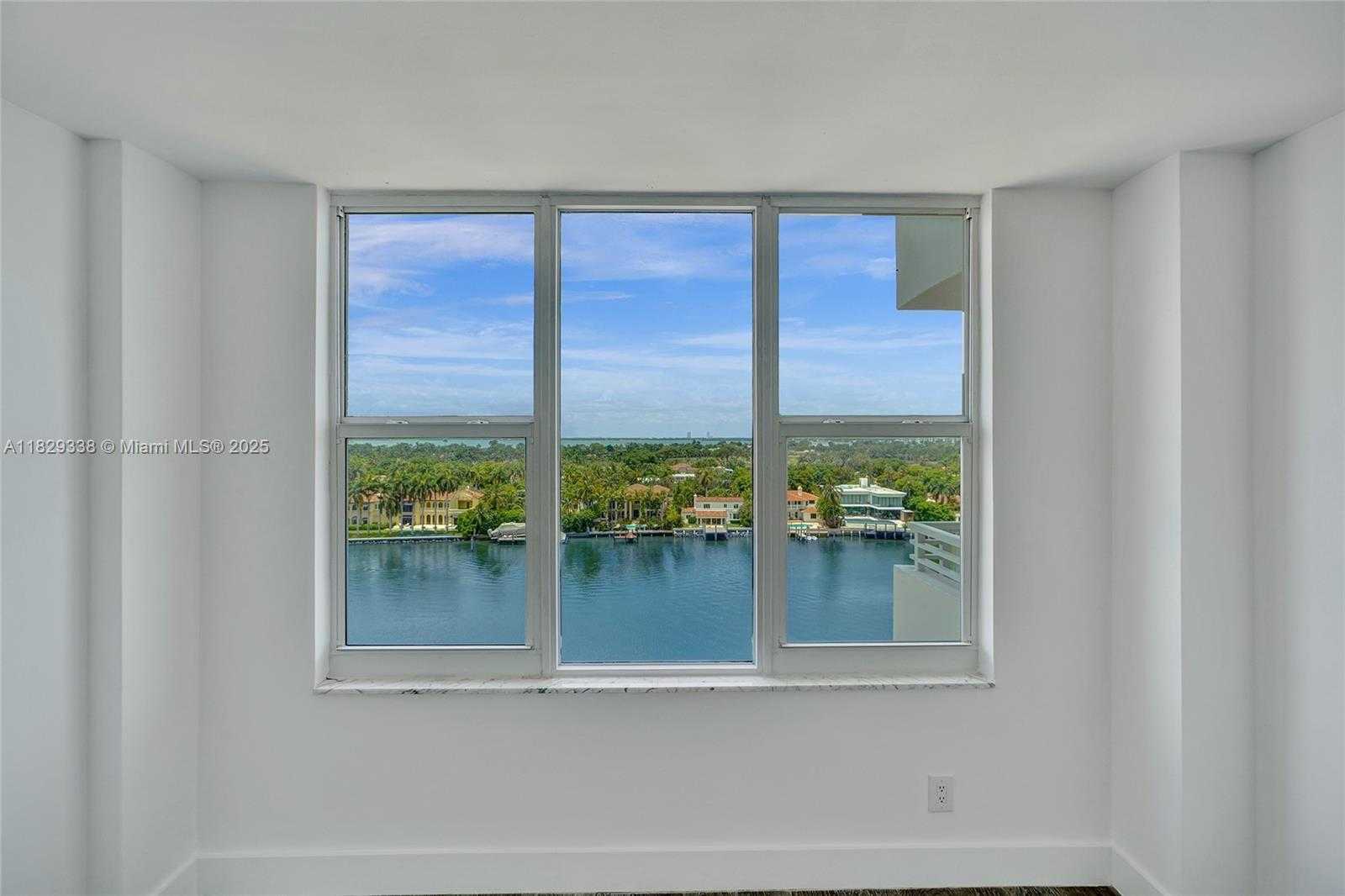 Small Image of 5600 COLLINS AVE #10L, Miami Beach Number 27