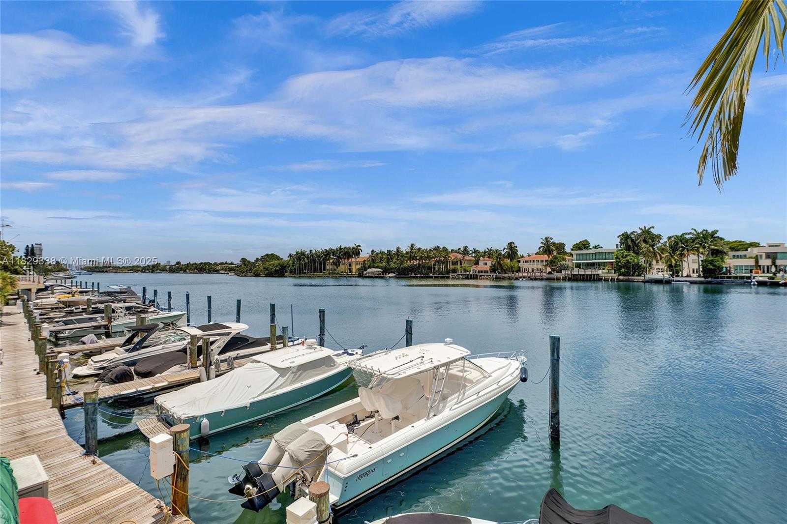 Small Image of 5600 COLLINS AVE #10L, Miami Beach Number 3
