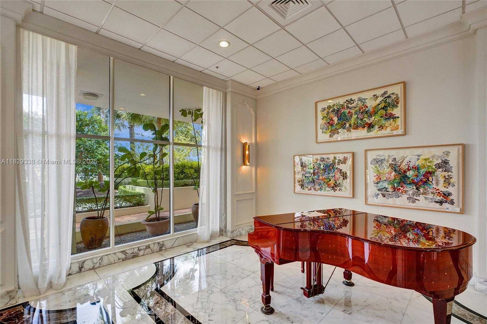 Small Image of 5600 COLLINS AVE #10L, Miami Beach Number 40