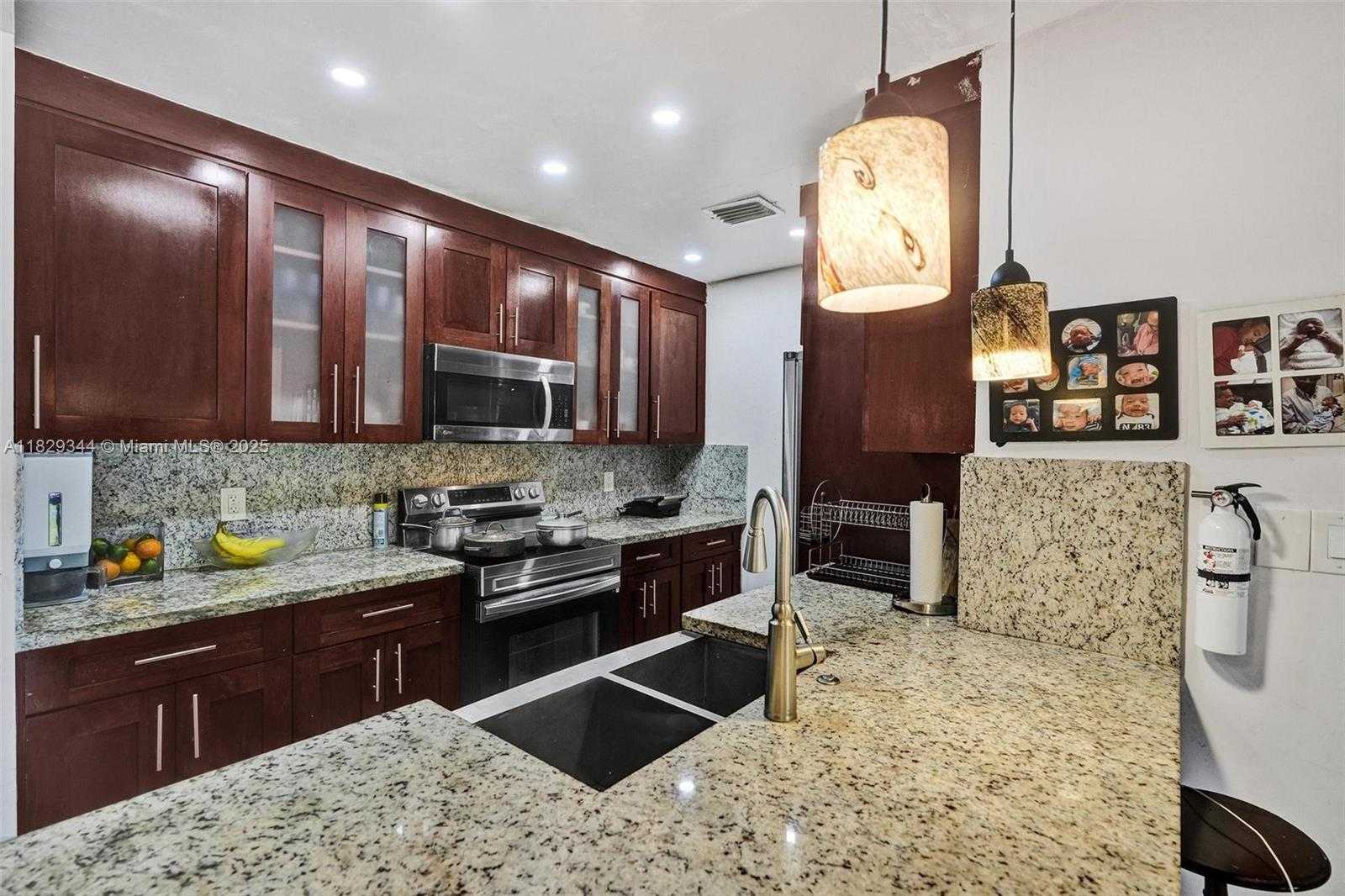 Small Image of 8660 SOUTH WEST 149TH AVE #205, Miami Number 5