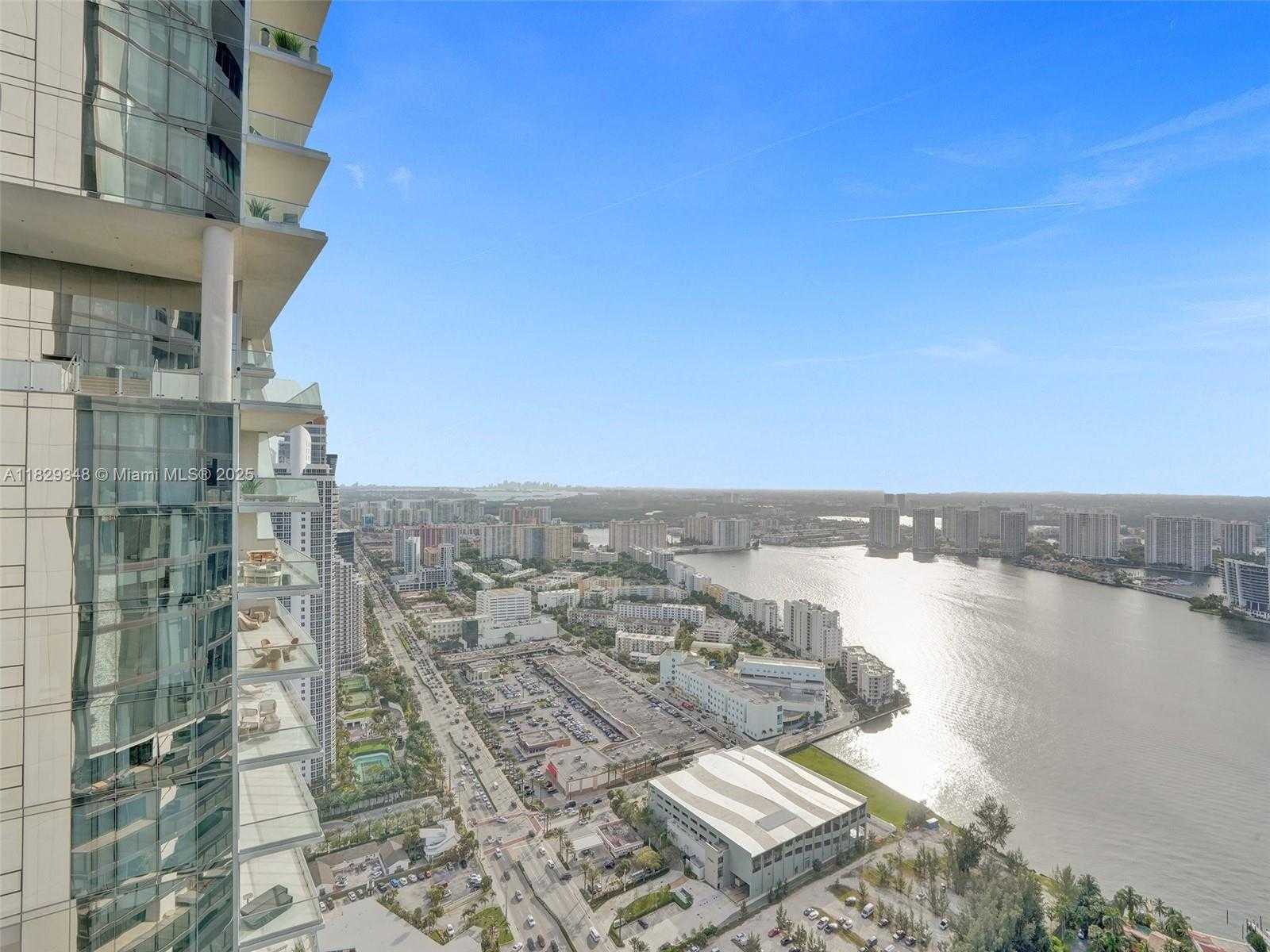 Small Image of 18555 COLLINS AVE #4403, Sunny Isles Beach Number 49