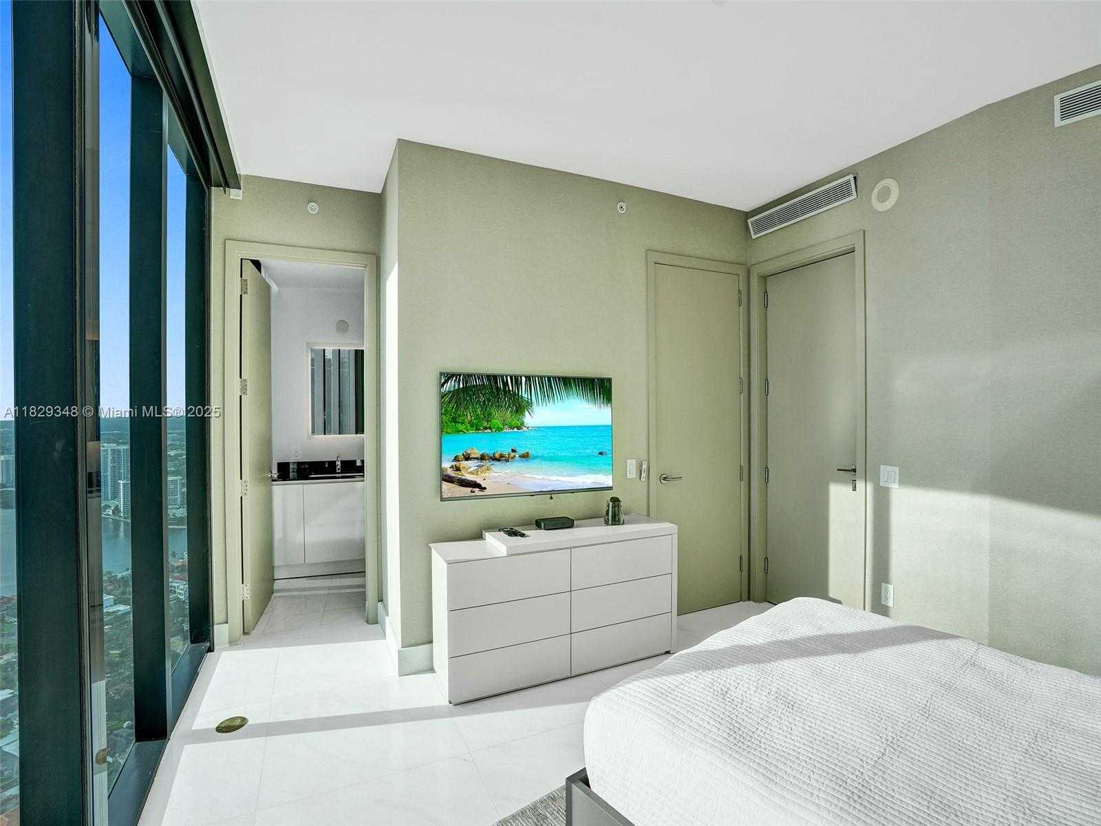 Small Image of 18555 COLLINS AVE #4403, Sunny Isles Beach Number 53
